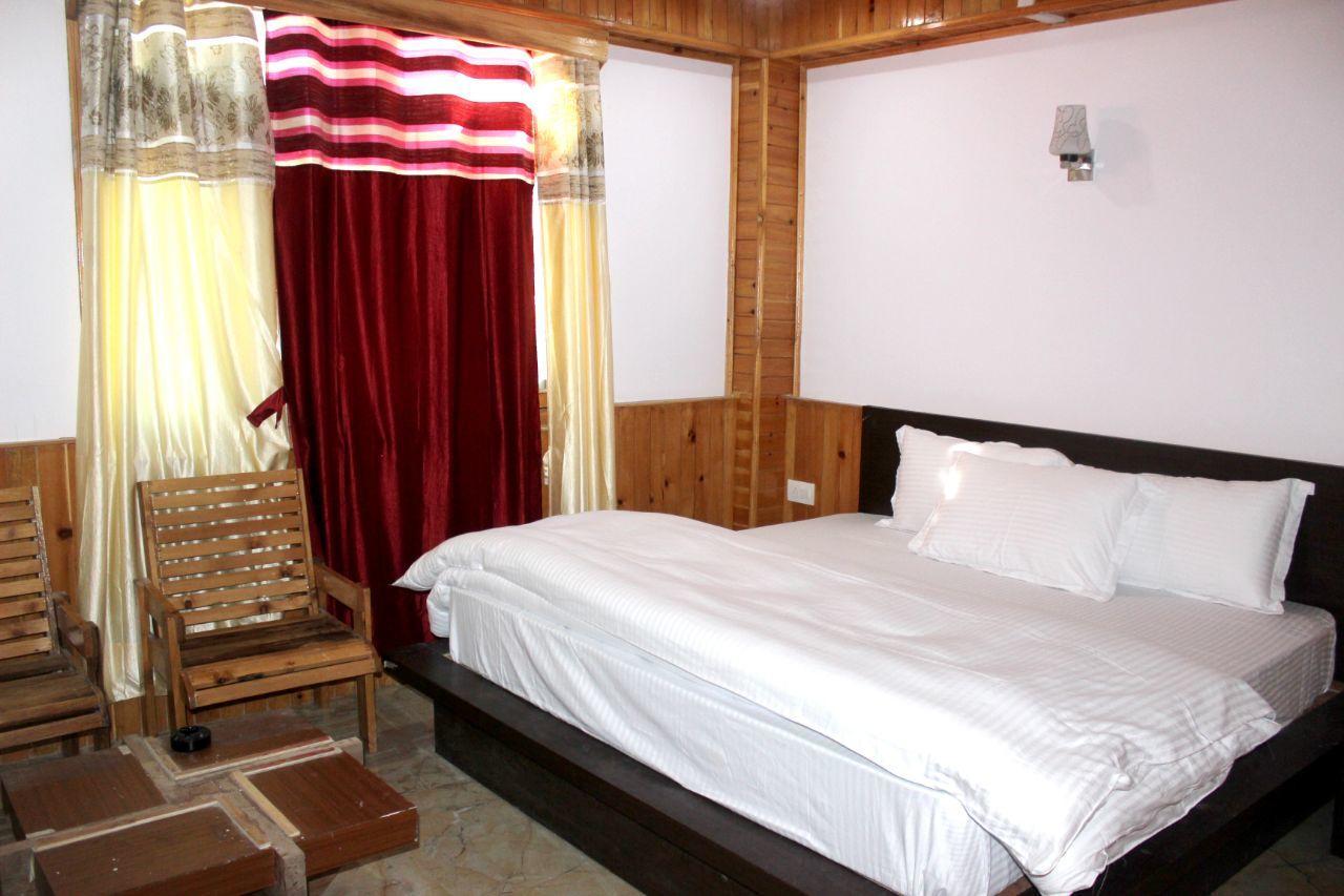 Hotel Uttarayan Sāngla Exterior photo